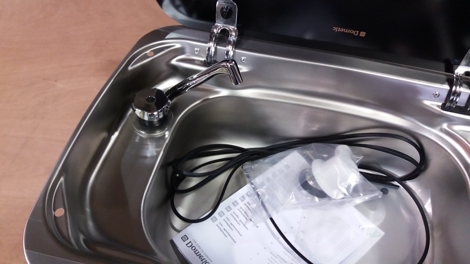Smev Dometic 9222 Campervan sink and twin hob cooker combi unit with cold tap LH - Image 3