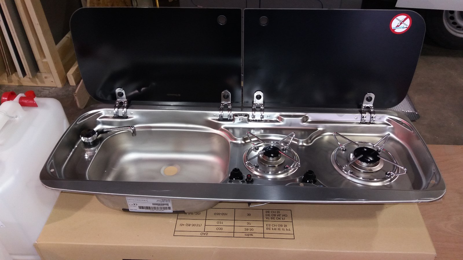 Smev Dometic 9222 Campervan sink and twin hob cooker combi unit with cold tap LH