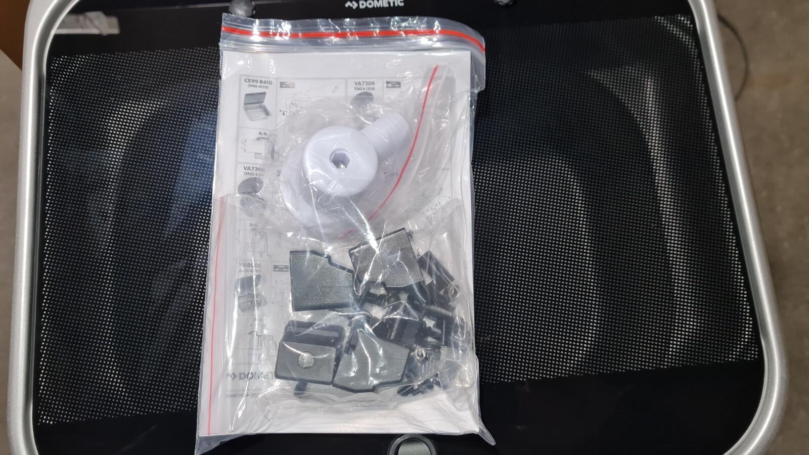 Smev Dometic 8005 Campervan Sink Unit with cold tap - Image 4